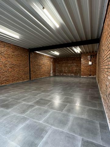 Рівненська вул., 25