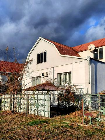 Короленка, 33