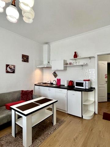 Терентія Кореня вул. (Челюскінців), 9