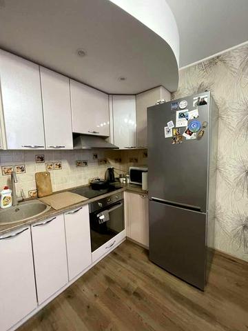 Олександра Бідного вул., 18