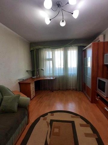 Без коміссії! Продаж 1-к квартири вул. Л.Руденко 21