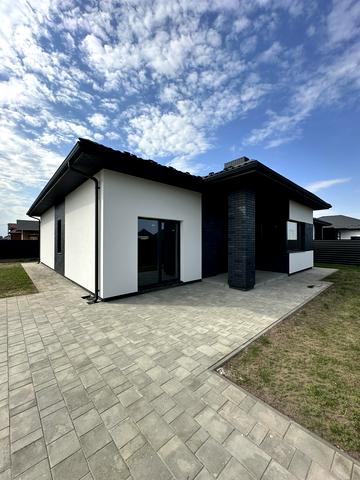 Спортивна вул.