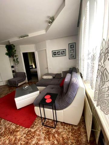 Здається в оренду 2х кім.кв. вул. Жабинського (Круг)