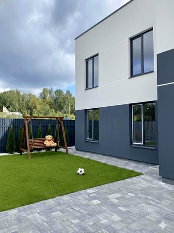 Вишнева вул.