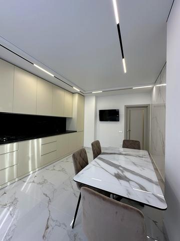 Євгена Коновальця вул., 37-А