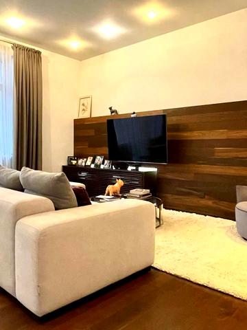 Протасів Яр вул., 8