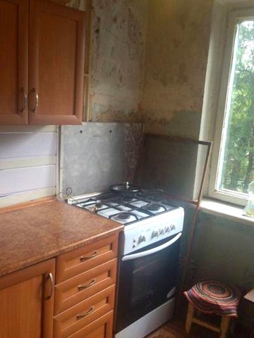 Срочно Сдам  2-х комнатну квартиру на пл.Артема