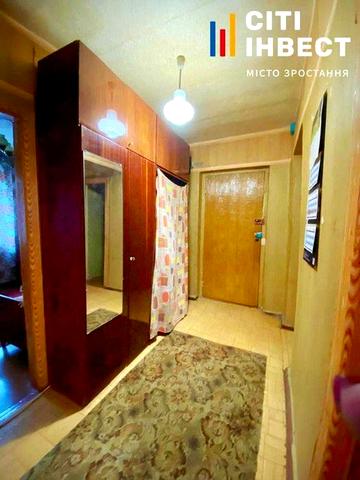 Продам 3х комнатную квартиру в ПГТ Безлюдовка.