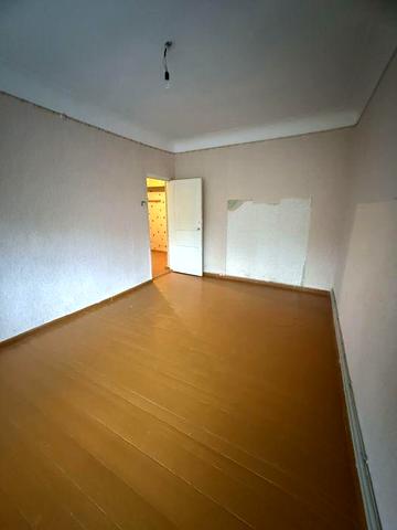 Продається 3х кімнатна квартира в районі Морське