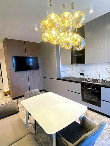 Андрія Гулого-Гуленка вул. (Віце-адмірала Азарова), 8