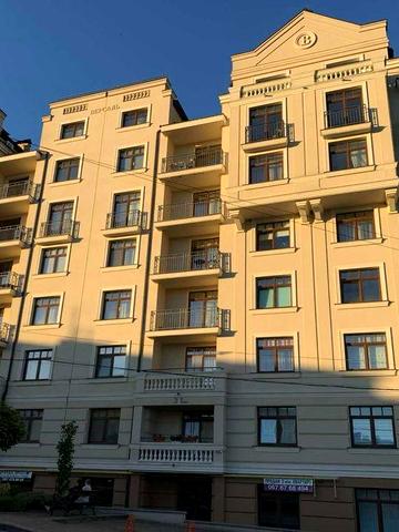 Продаж 1-кімнатної квартири у м. Трускавець, ЖК “Версаль”. 
Є відео. ЖК “Версаль”