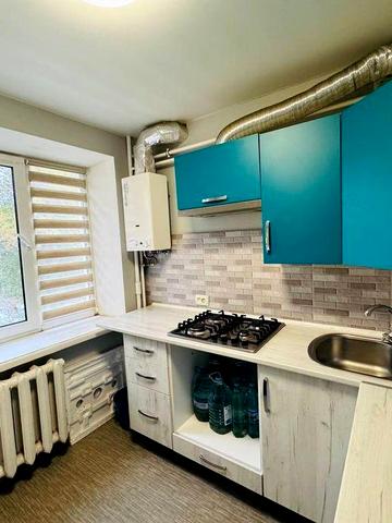 Продам 1 кімнатну квартиру з капітальним ремонтом пр. Слобожанський 70