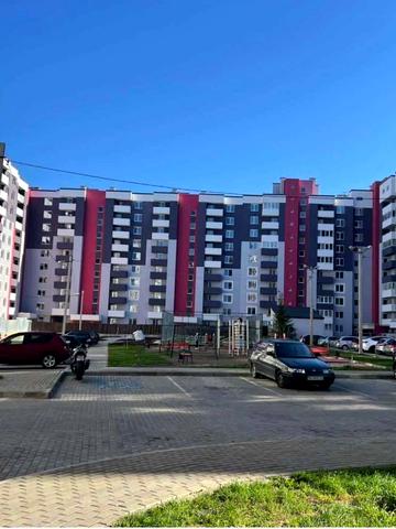 Романа Шухевича вул., 3