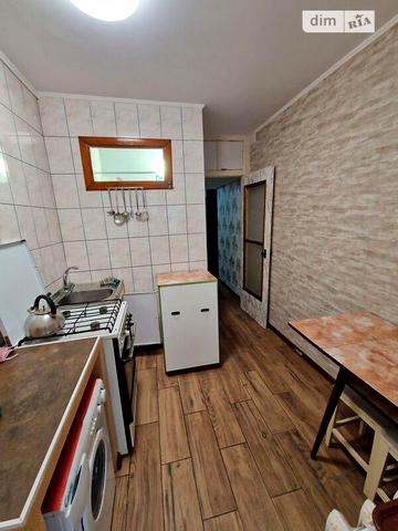 Довгострокова оренда 2к Квартира Олексія Вадатурського (Маршала Малиновського) вулиця