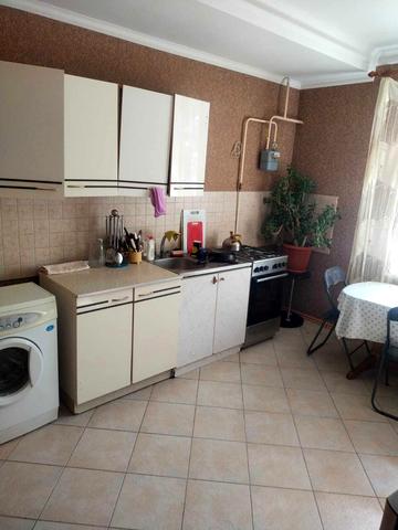 Паркова вул., 77