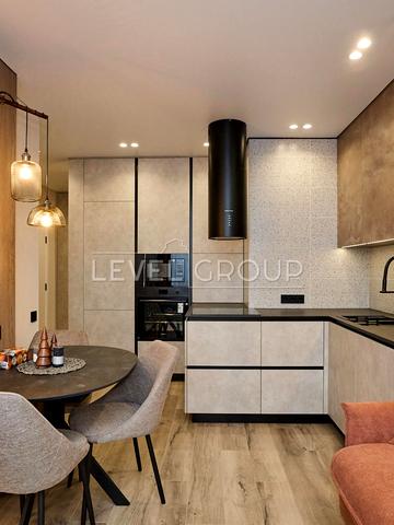 Всеволода Змієнка вул., 34/21