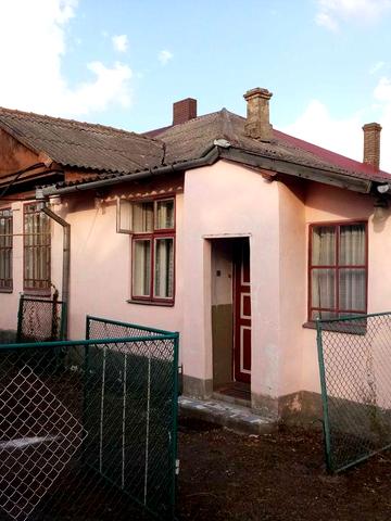 Продам частину будинку! В 13 км., від м. Стрий!!!