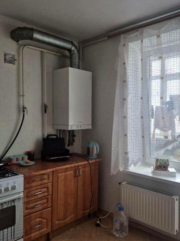 Академіка Ющенка вул., 6