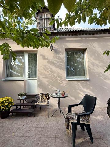 Араратська вул., 172