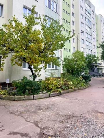 Генерала Безручка вул., 9