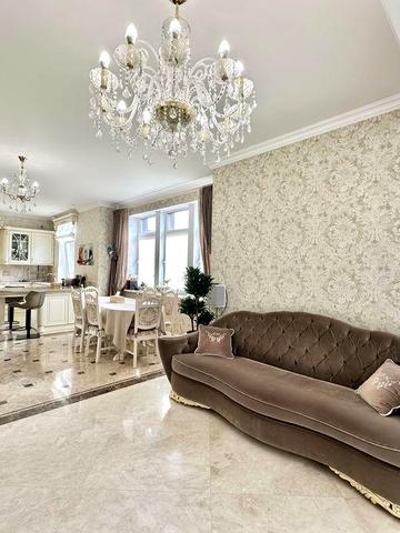 Продаж дворівневої квартири у ЖК ,,Ренесанс,,