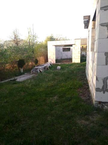 Обмін земельної ділянки з будинком на однокімнатну квартиру