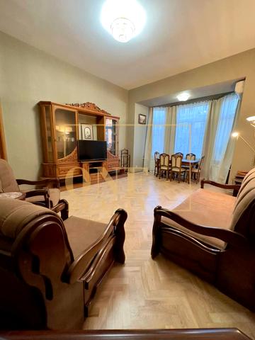 Антоновича вул. (Горького), 24