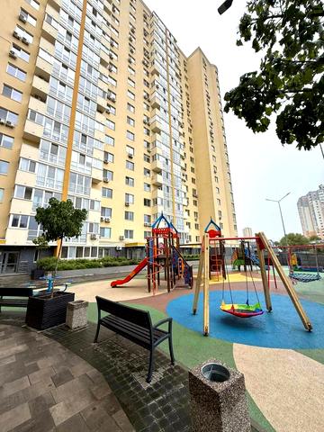 Новомостицька вул., 15