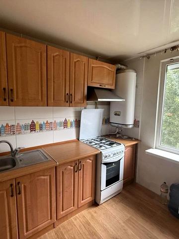 Карагандинська вул., 11