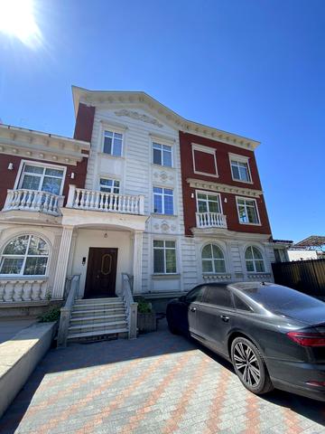 Львівська вул., 48