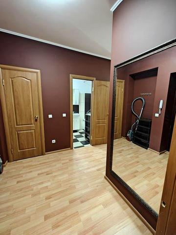 Оренда 1 кімнатна біля озера! Вільна!