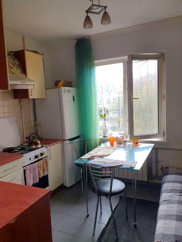 Академіка Корольова вул., 43/1