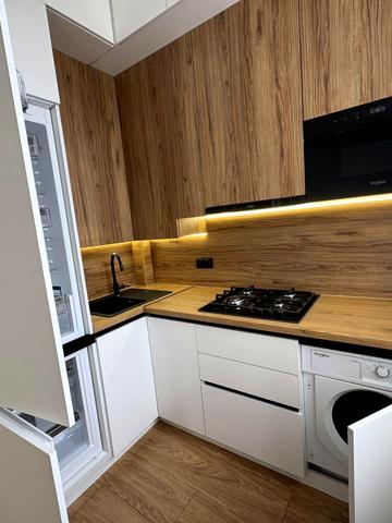 Грибова вул., 8