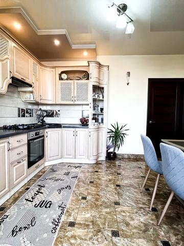 Відродження просп., 50а