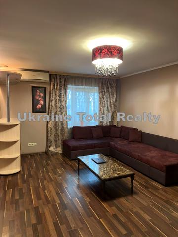 Нивська вул., 3/5