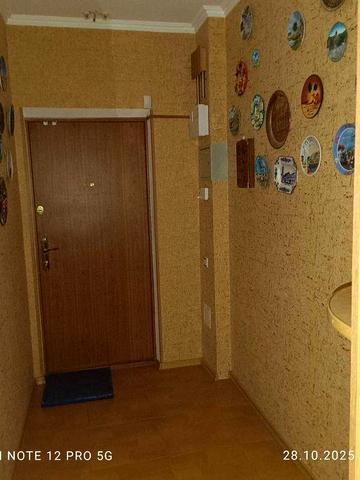 Ст.м. Академмістечко – 20 хв. пішки. Булаховського № 5-Д. ЄВРОРЕМОНТ !