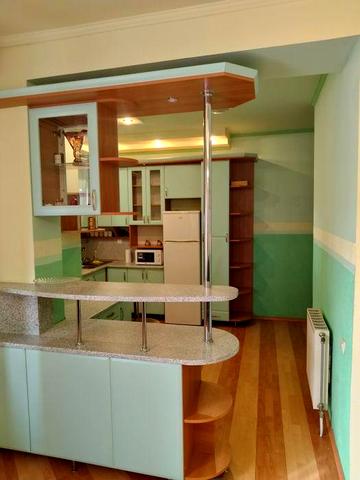 Продається 3 кімнатна квартира в центрі