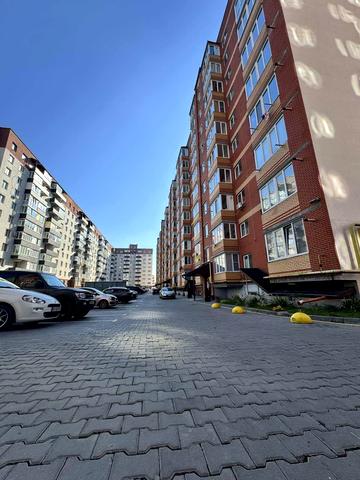 Нижня Берегова вул., 2/2ж