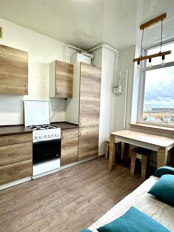 Львівська вул., 17