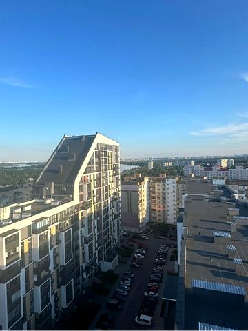 Набережна вул., 8д