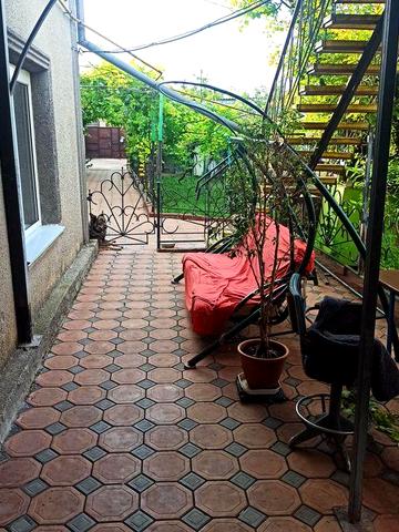 Продам від хазяїна 4 будинки  район  лиману за вказану суму.