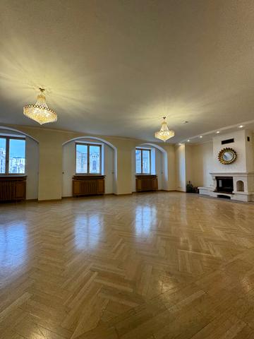 Євгена Чикаленка вул. (Пушкінська), 20