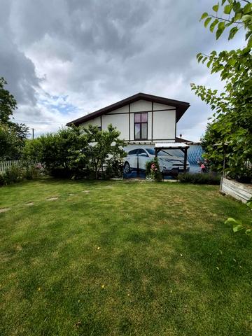 Центральна, 83