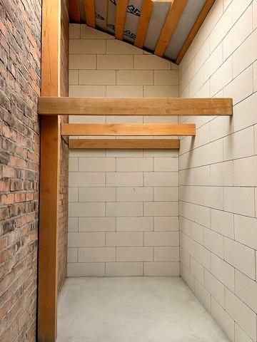 Демянів Лаз вул., 28