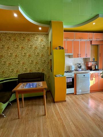 Зарічанська вул., 11л