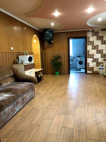 Нижня вул., 23