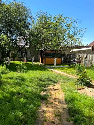 Небесної Сотні просп. (Маршала Жукова)