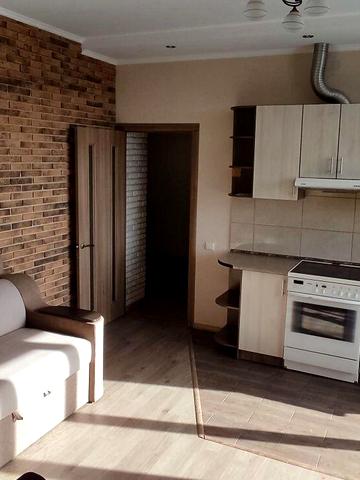 Данила Галицького вул., 16