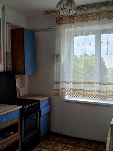 Здам трикімнатну квартиру біля 4 школи