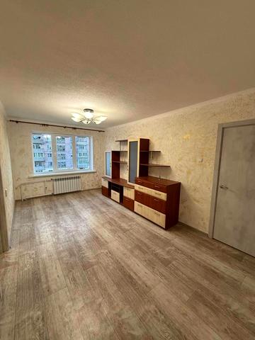 Юрія Кондратюка вул. (Комунарівська), 5